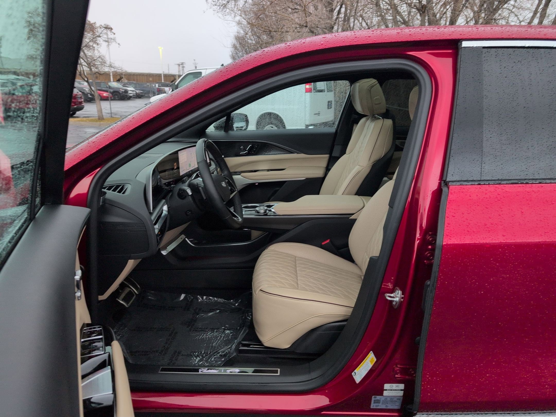 Used 2025 Cadillac Lyriq Luxury image 26