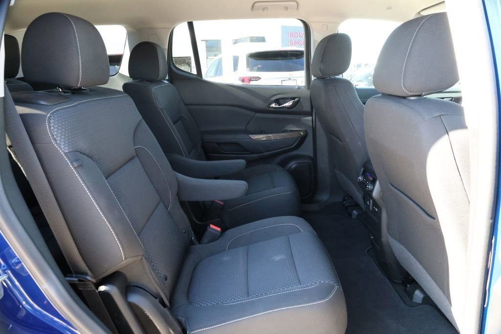 Used 2023 GMC Acadia SLE w/ Driver Convenience Package image 27
