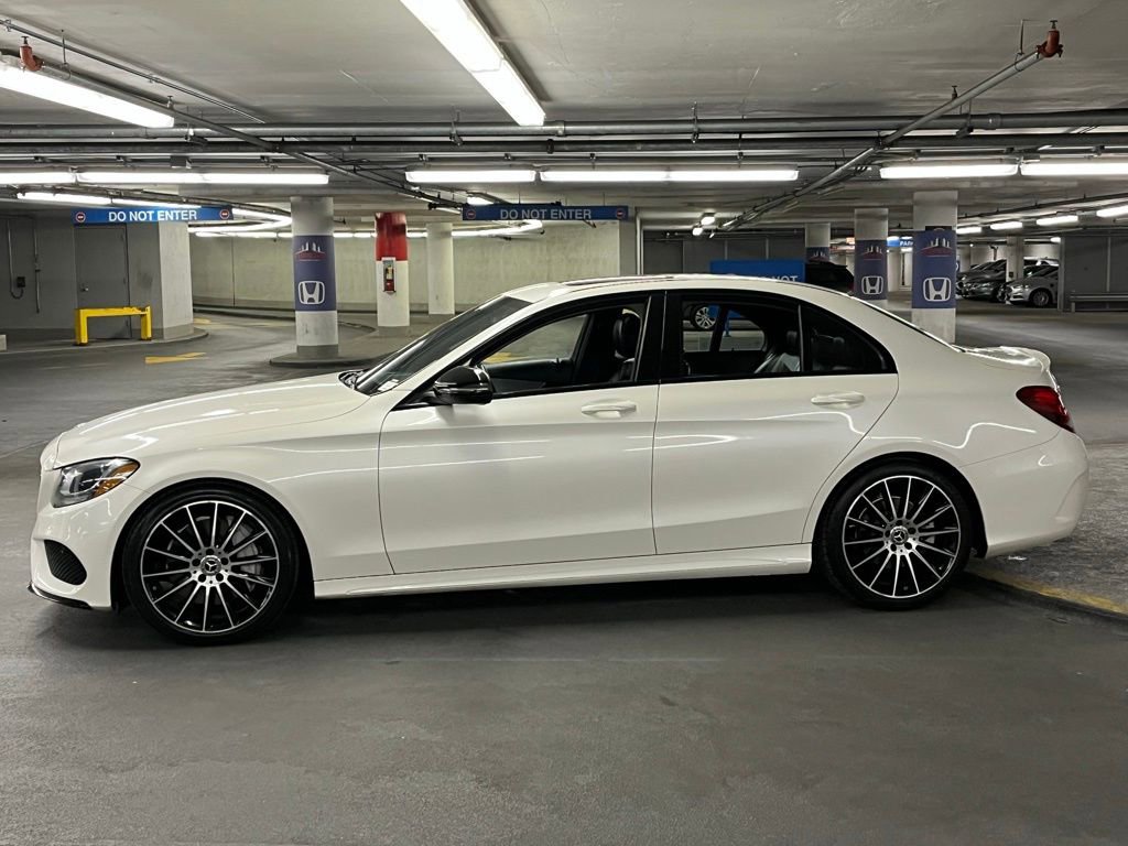 Used 2018 Mercedes-Benz C 300 Sedan image 32