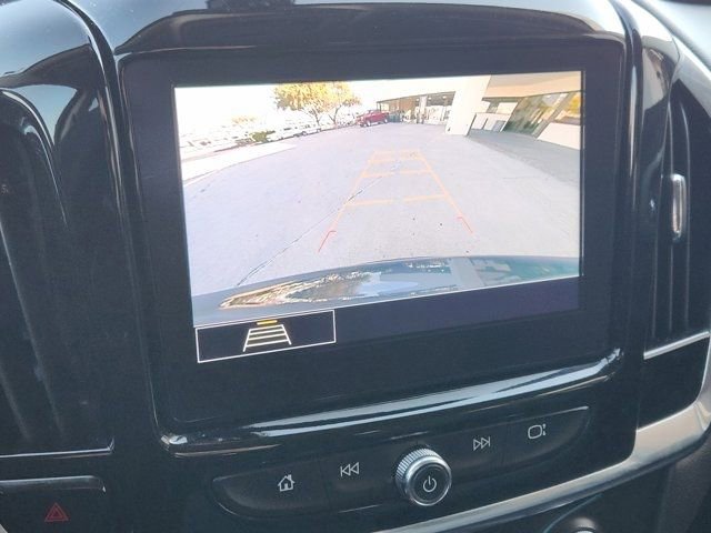 Used 2020 Chevrolet Traverse LT image 6