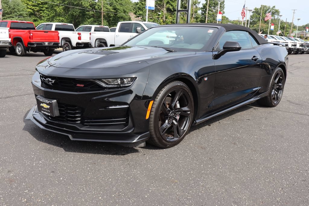 Used 2022 Chevrolet Camaro SS RWD image 27