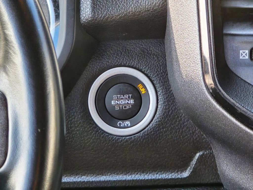 Used 2023 RAM 1500 Big Horn AWD/4WD image 18