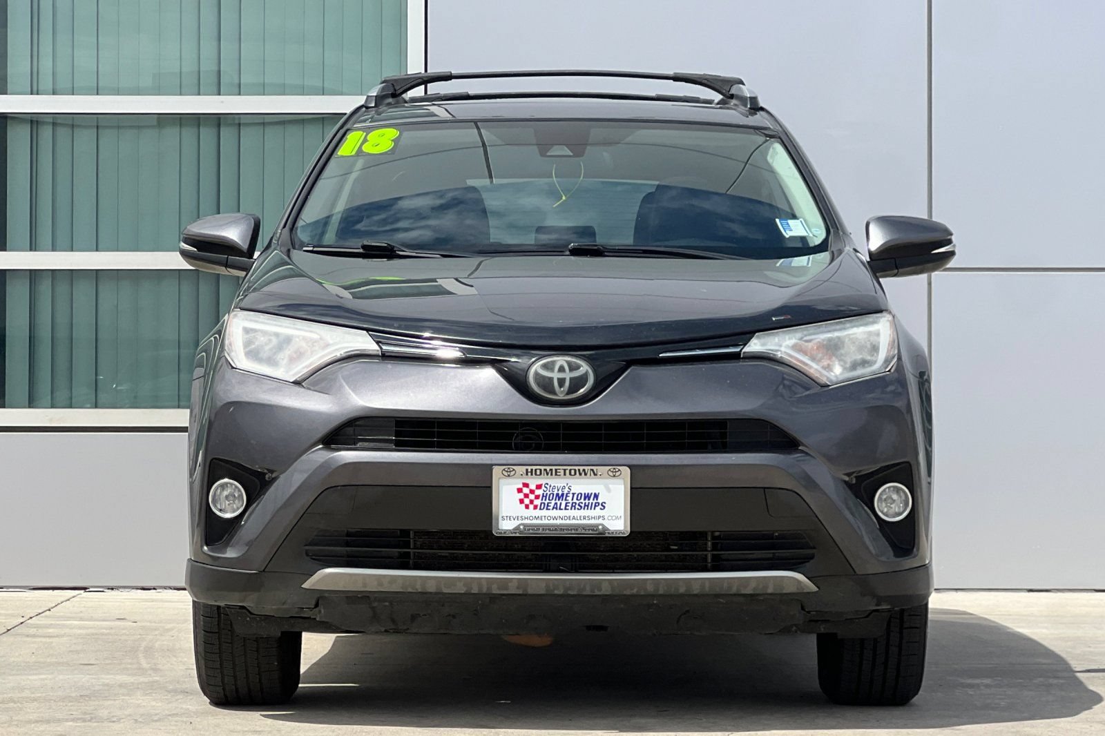 Used 2018 Toyota RAV4 XLE AWD/4WD image 6