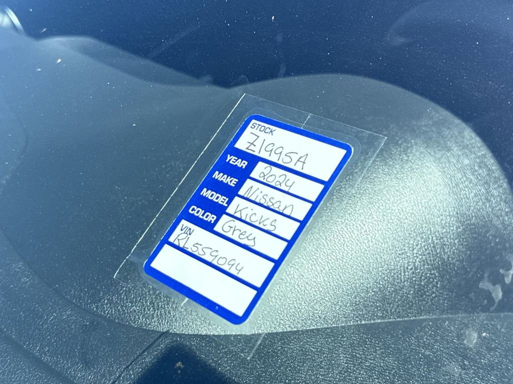 Certified 2024 Nissan Kicks SR image 7