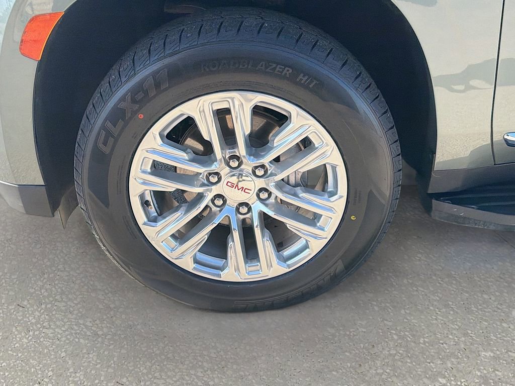 Used 2024 GMC Yukon SLT image 42