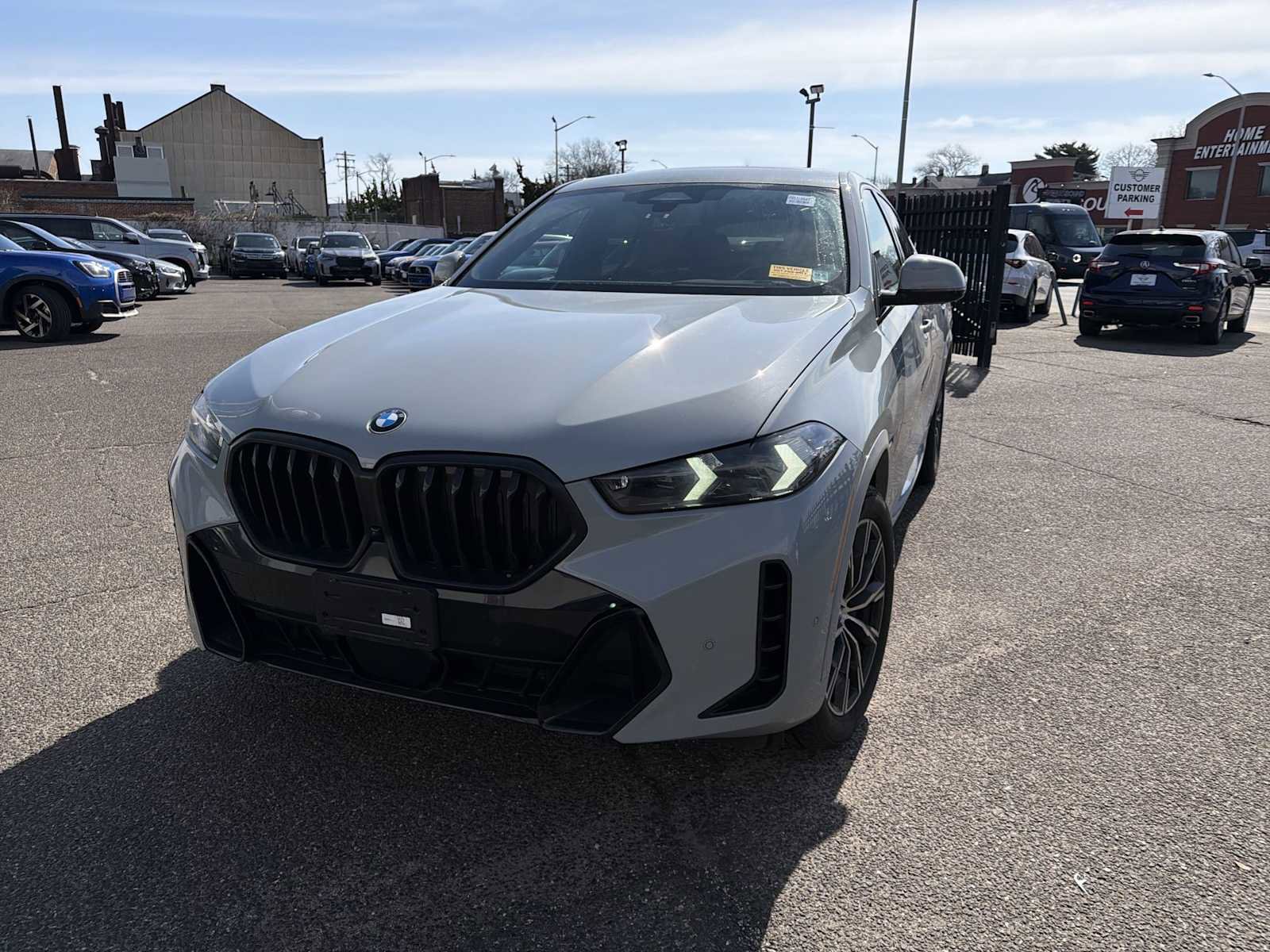 Certified 2024 BMW X6 xDrive40i w/ Premium Package image 3