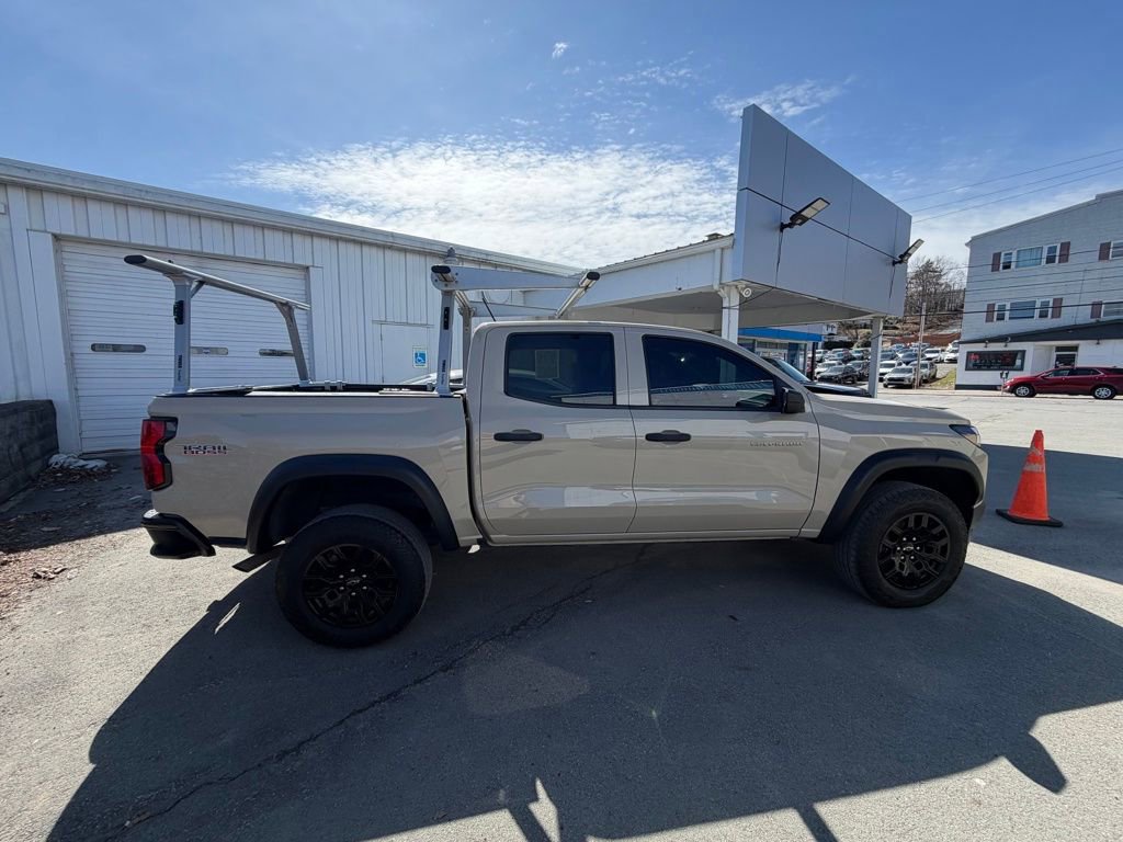 Used 2024 Chevrolet Colorado Trail Boss image 6