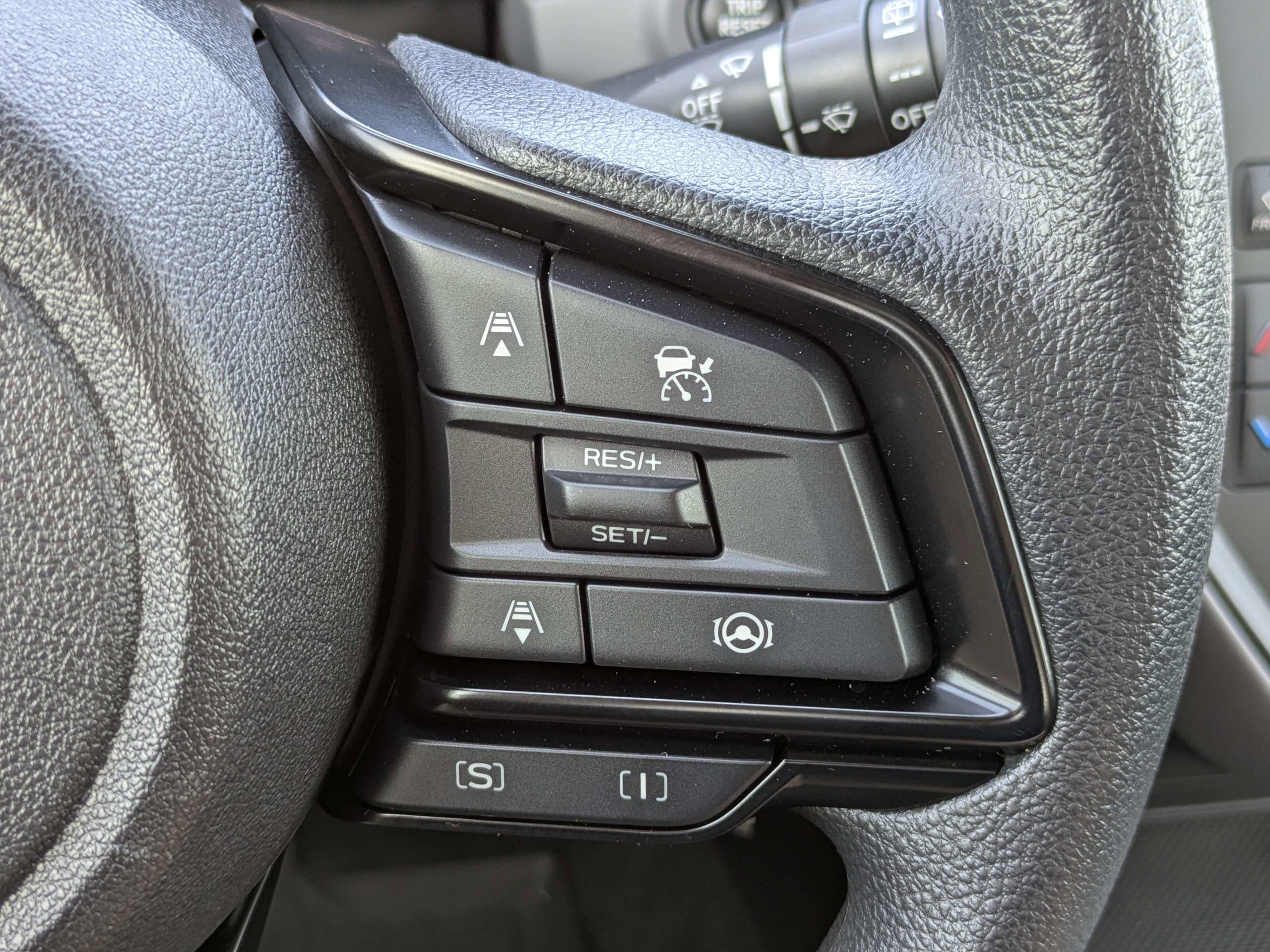 Certified 2025 Subaru Crosstrek 2.0i AWD/4WD image 22