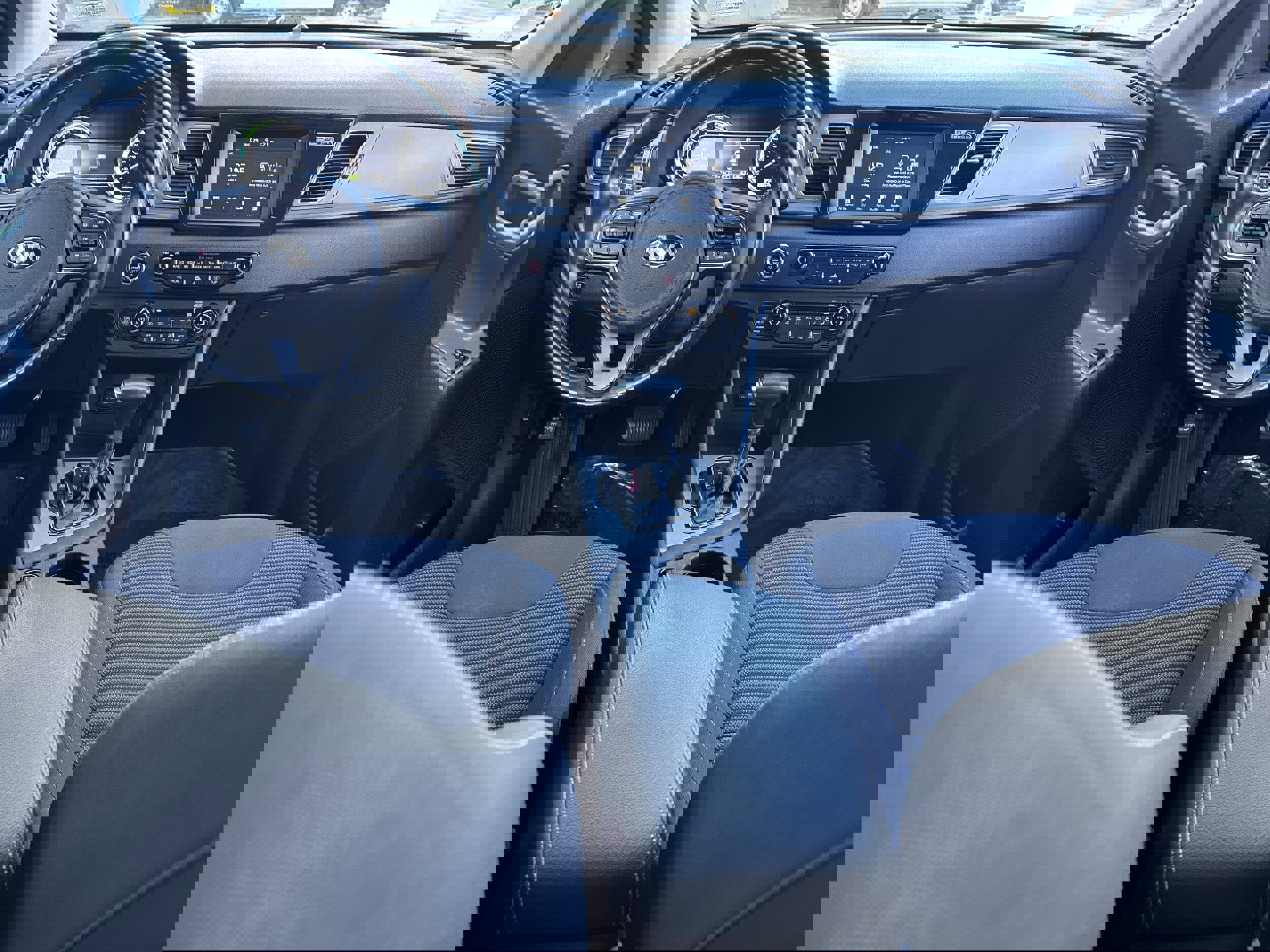 Used 2019 Kia Niro LX image 13