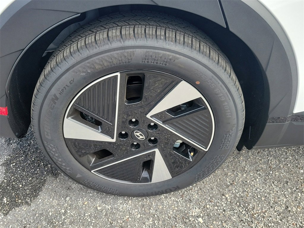 New 2025 Hyundai Ioniq 5 SEL image 7