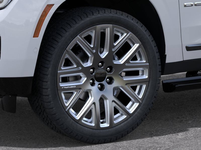 New 2026 GMC Yukon XL Denali Ultimate w/ LPO, Floor Liner Package AWD/4WD image 9
