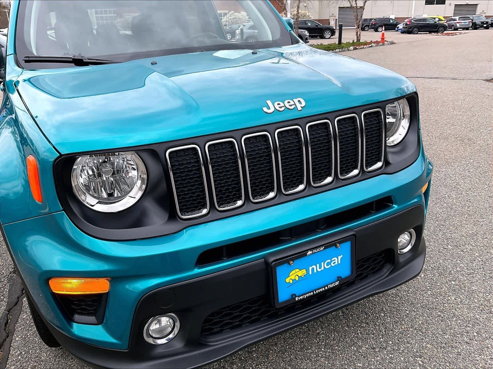 Used 2020 Jeep Renegade Latitude w/ Cold Weather Group AWD/4WD image 31