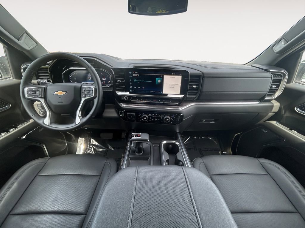 Used 2024 Chevrolet Silverado 1500 LTZ image 13