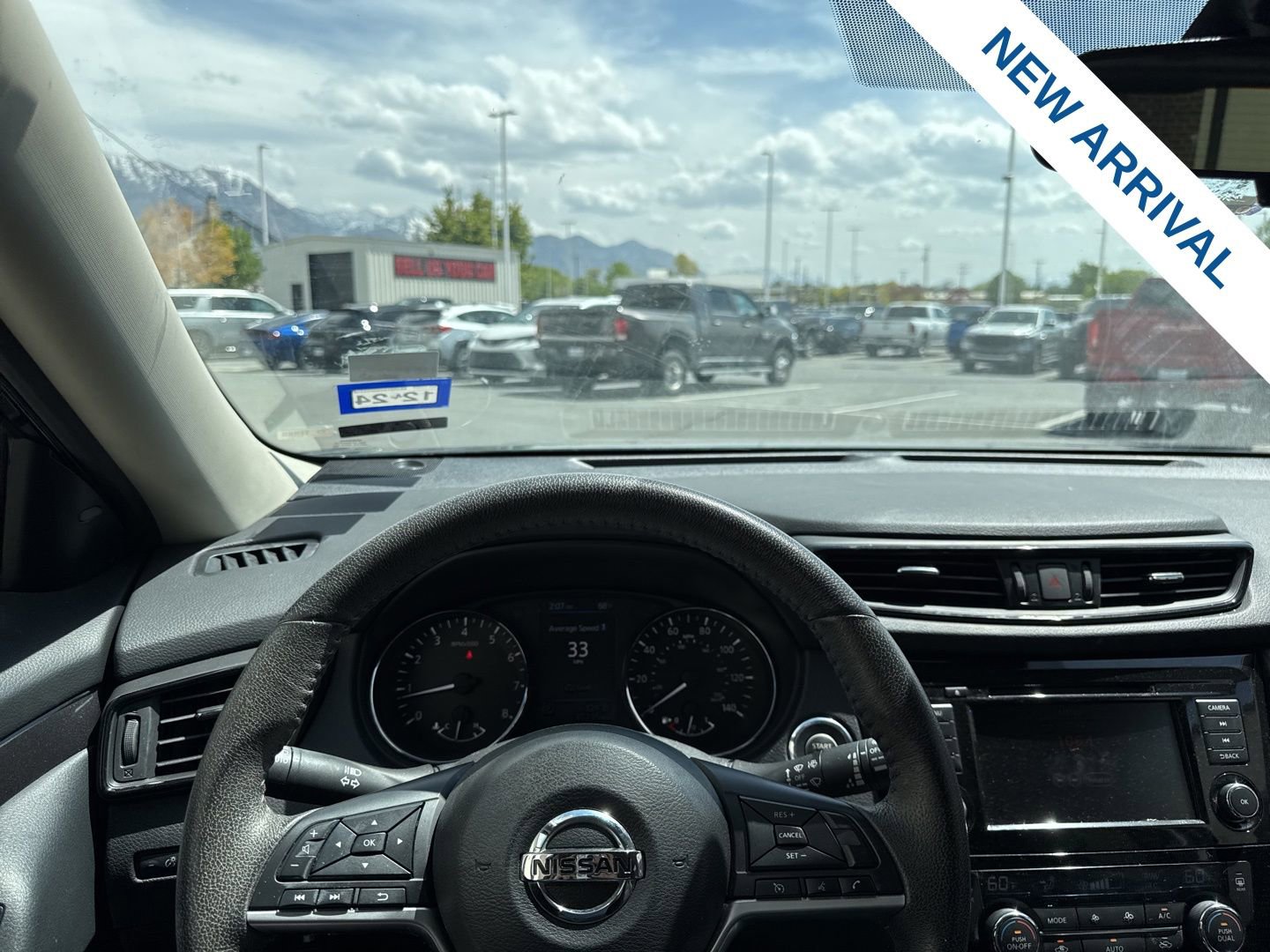 Used 2020 Nissan Rogue SV image 20