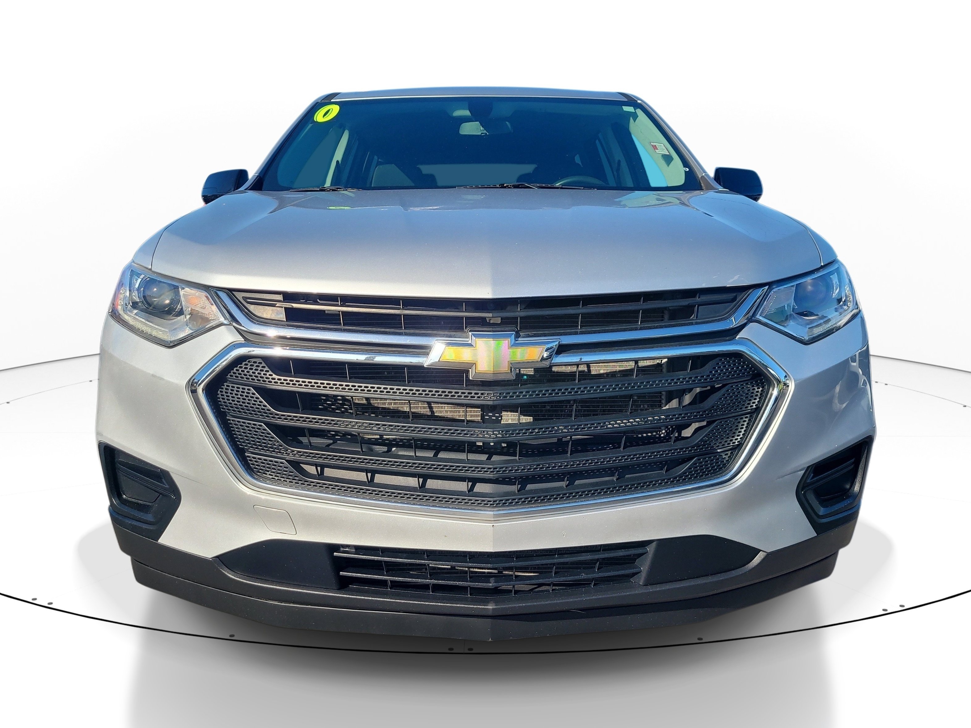 Used 2020 Chevrolet Traverse LS FWD image 2