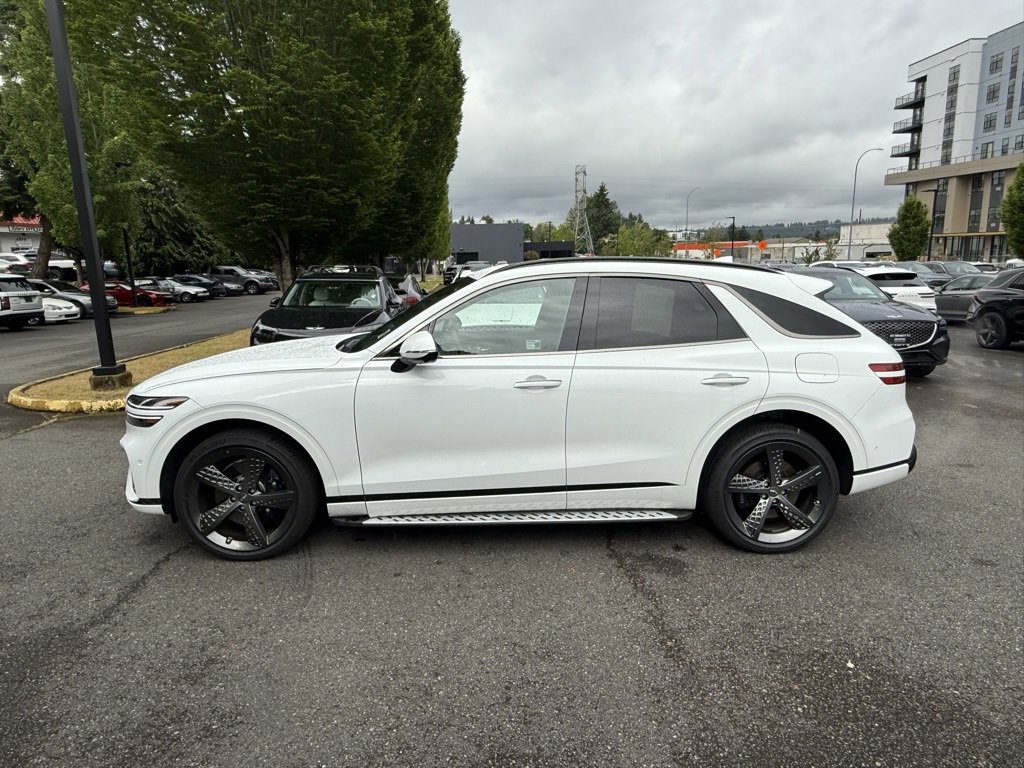 Used 2025 Genesis GV70 3.5T Sport w/ Sport Advanced Package image 8