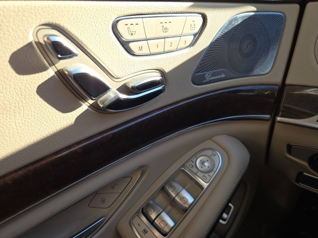 Used 2019 Mercedes-Benz S 560 4MATIC Sedan image 16