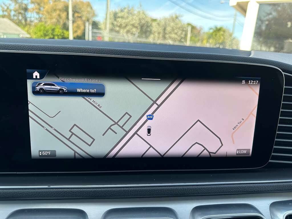 Used 2024 Mercedes-Benz GLE 450e 4MATIC image 29