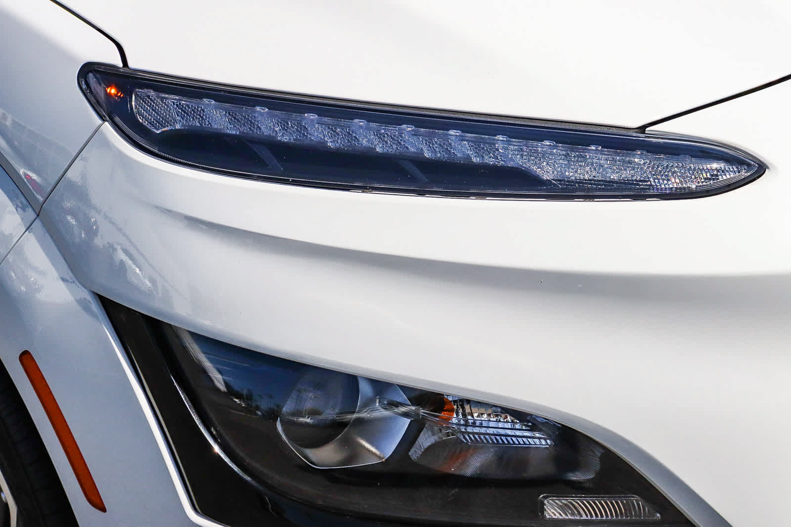 Used 2023 Hyundai Kona SE FWD image 4