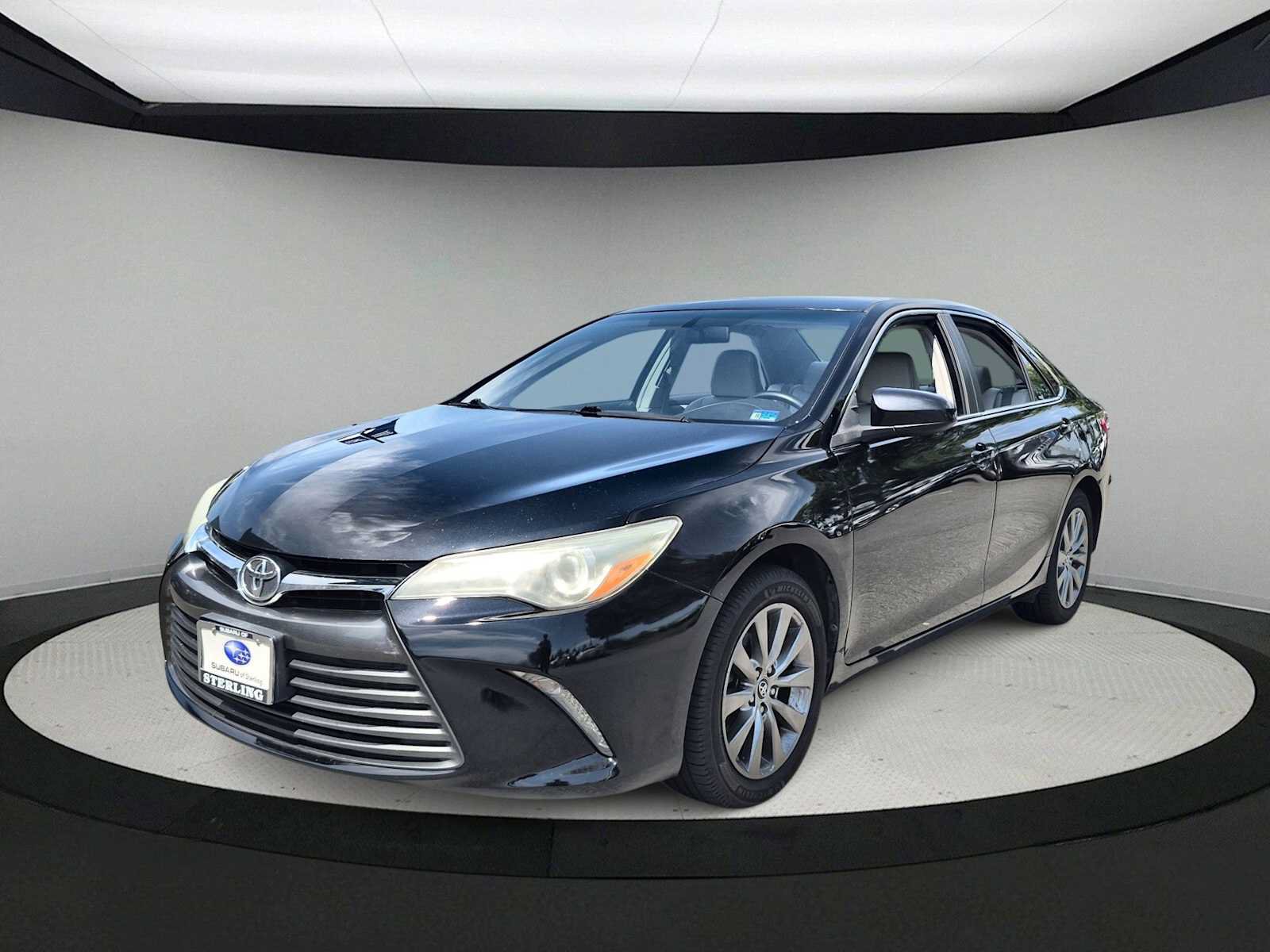 Used 2016 Toyota Camry XLE FWD image 4