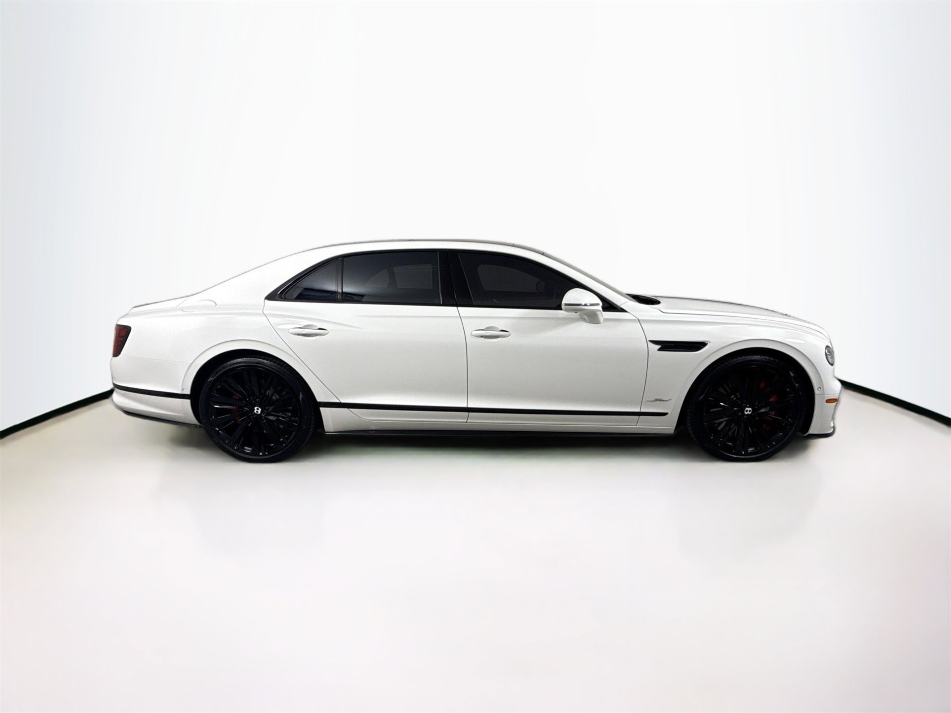 Used 2023 Bentley Flying Spur W12 image 8
