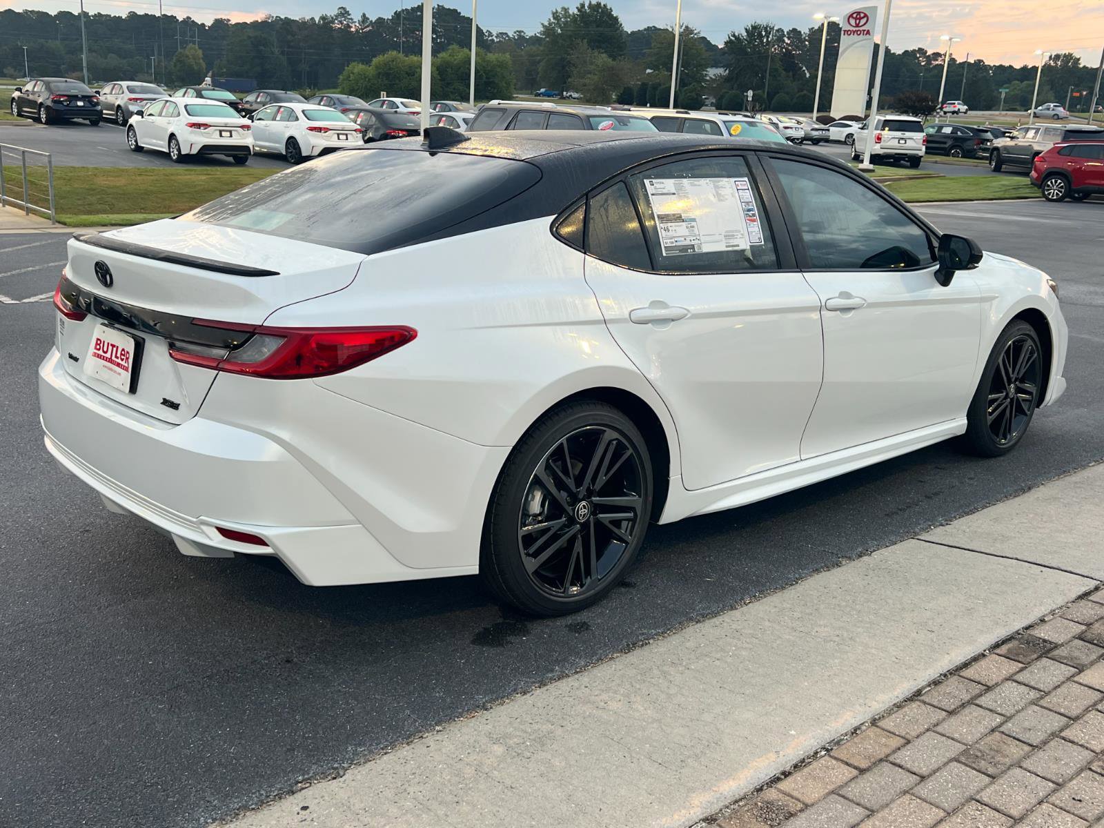 New 2026 Toyota Camry Hybrid image 5