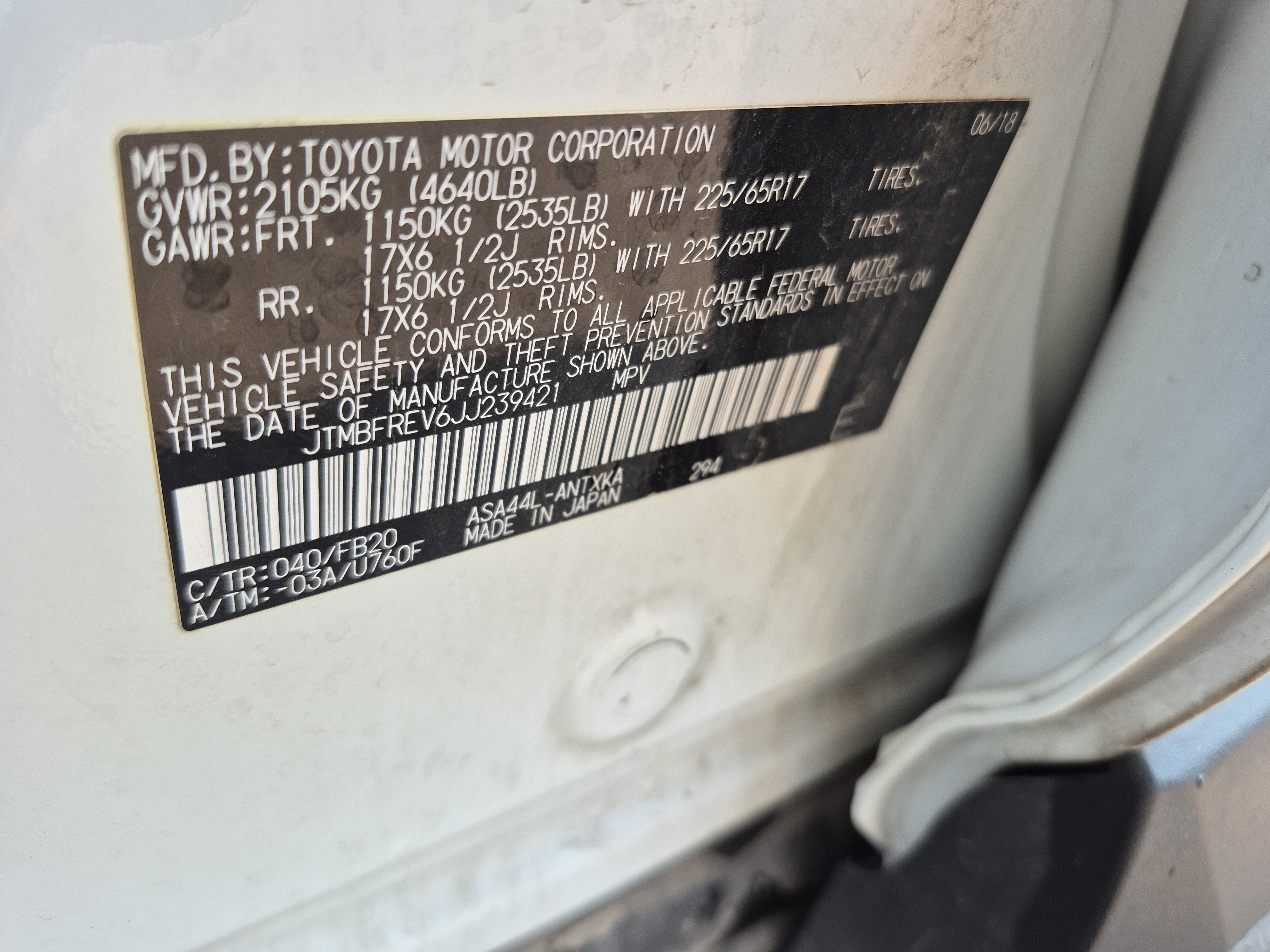 Used 2018 Toyota RAV4 LE w/ Carpet Mat Package AWD/4WD image 24