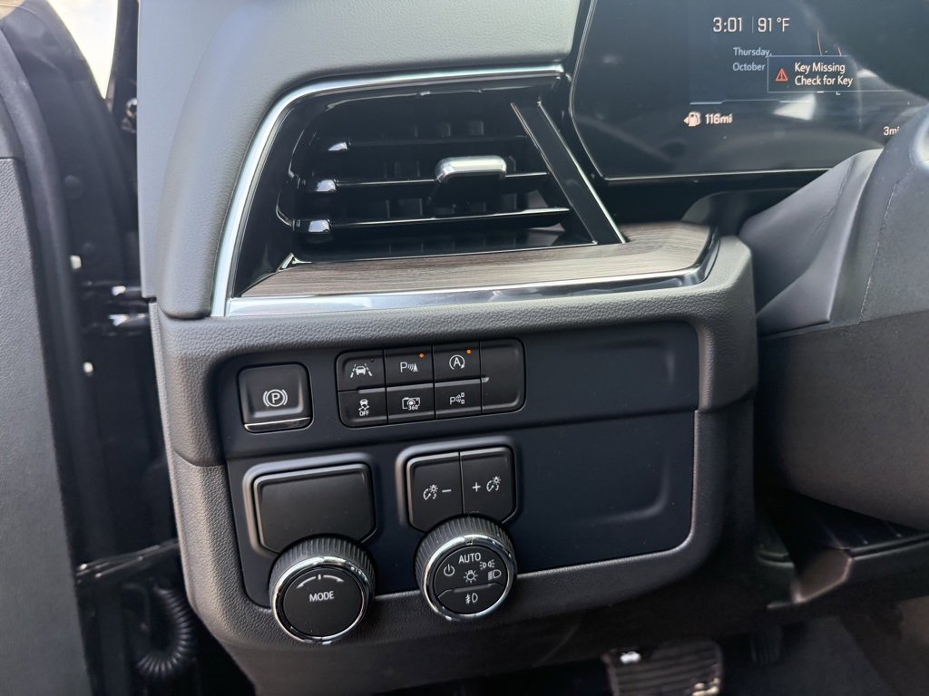 New 2026 Chevrolet Suburban LT w/ Comfort Package image 26