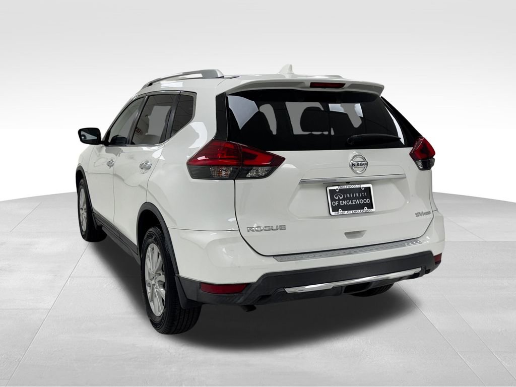 Used 2017 Nissan Rogue SV image 5