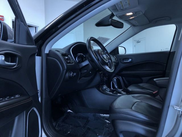 Used 2017 Jeep Compass Limited image 11
