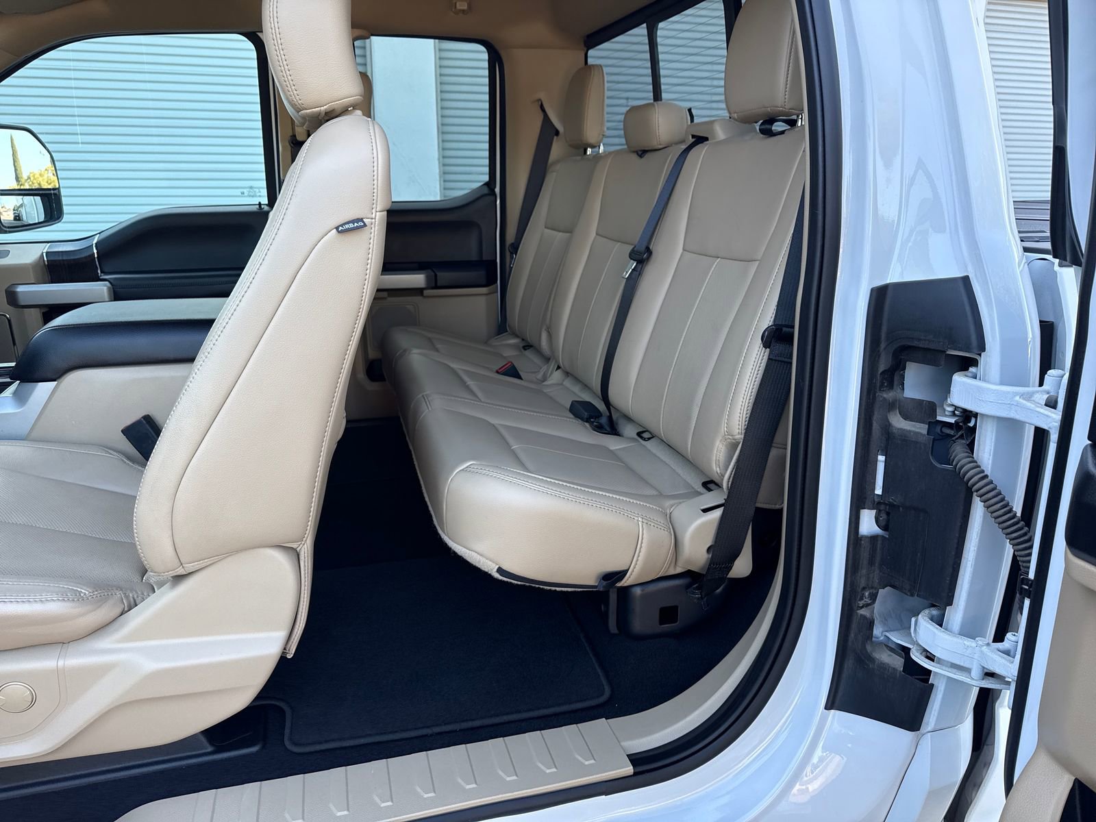 Used 2020 Ford F350 Lariat w/ Chrome Package AWD/4WD image 25