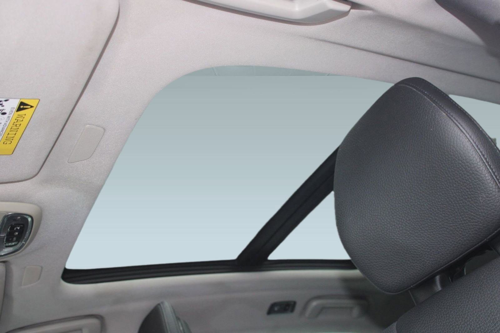 Used 2018 Volvo S90 T5 Momentum image 14