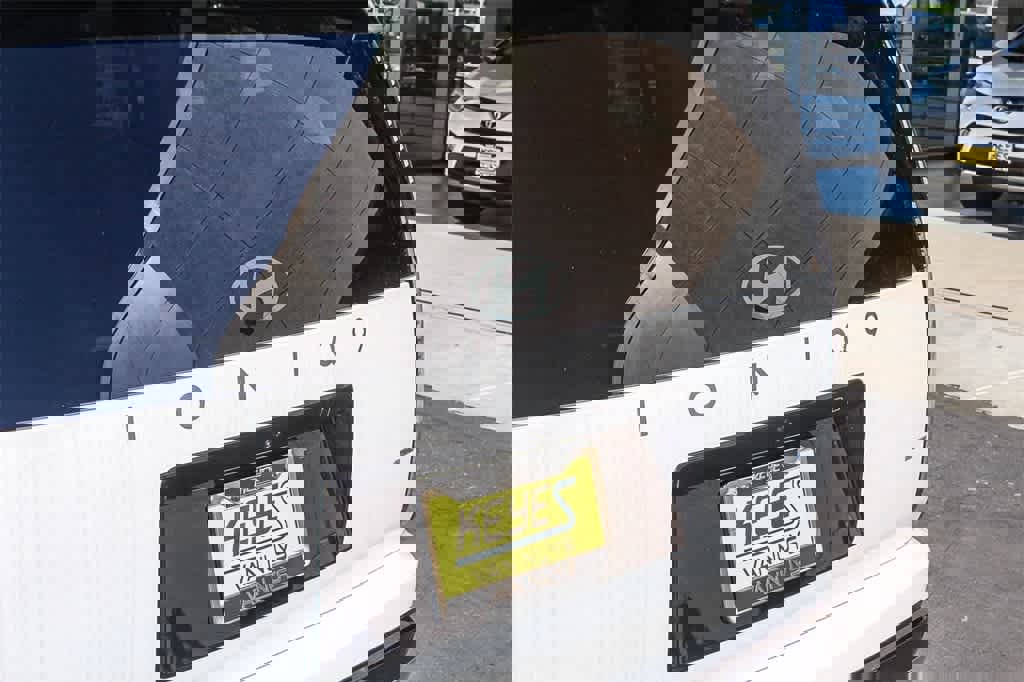 New 2026 Hyundai Ioniq 9 Limited image 12