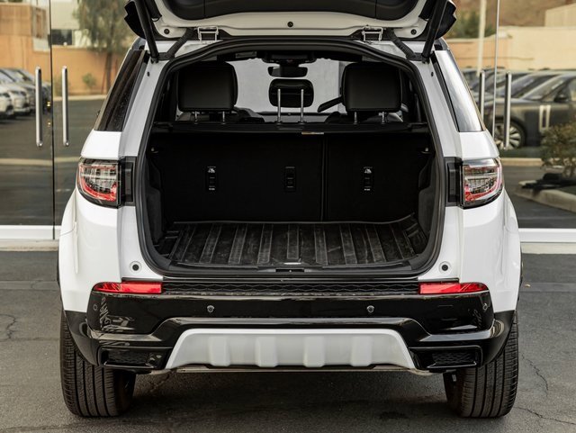 Used 2024 Land Rover Discovery Sport Dynamic SE image 22