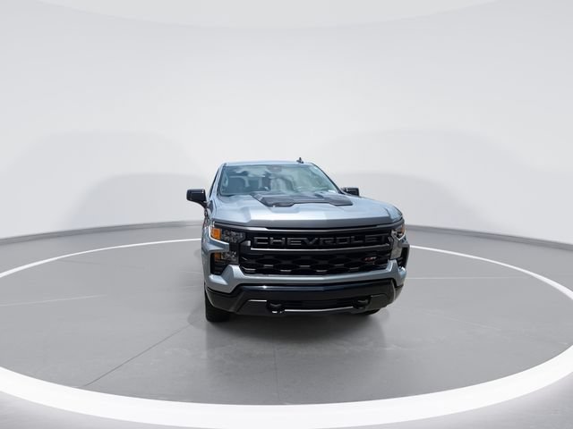 Used 2025 Chevrolet Silverado 1500 Custom Trail Boss AWD/4WD image 2