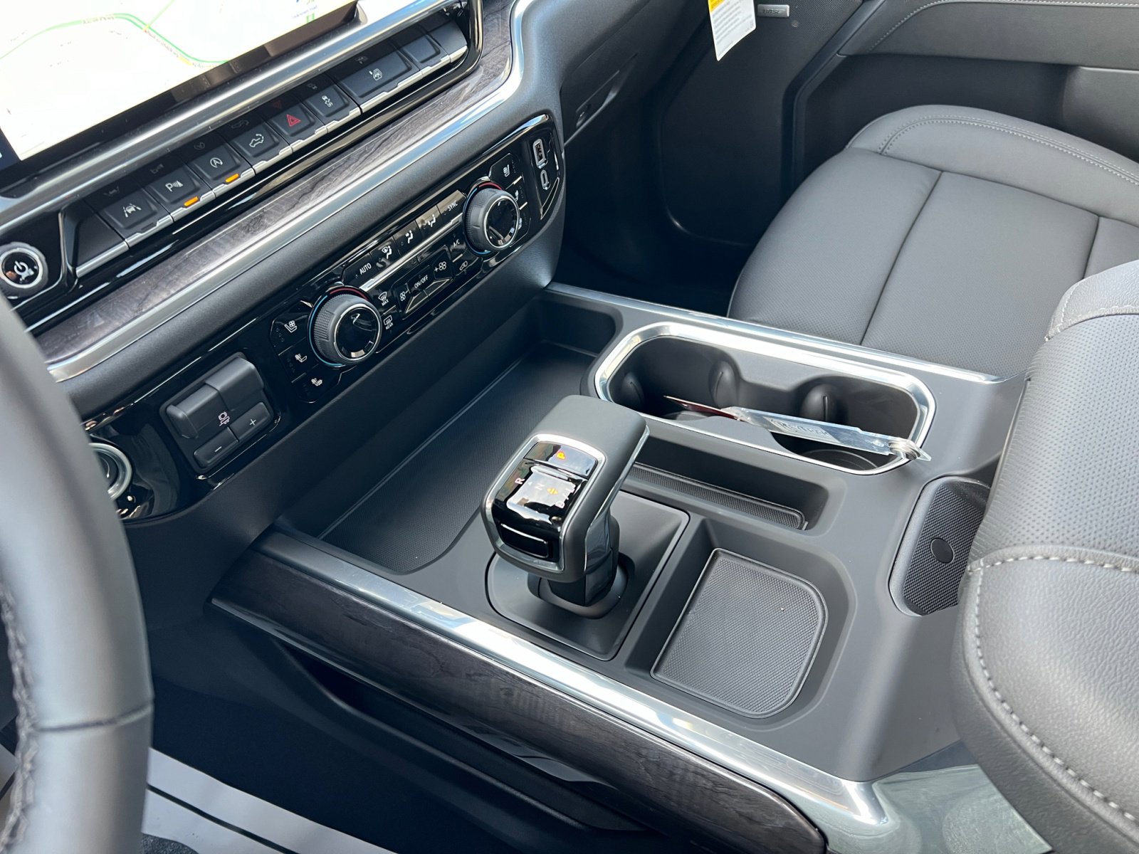 New 2025 Chevrolet Silverado 1500 LTZ w/ LTZ Premium Package image 13