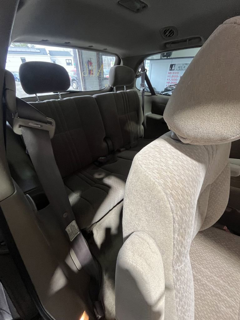 Used 2003 Toyota Sienna CE image 4