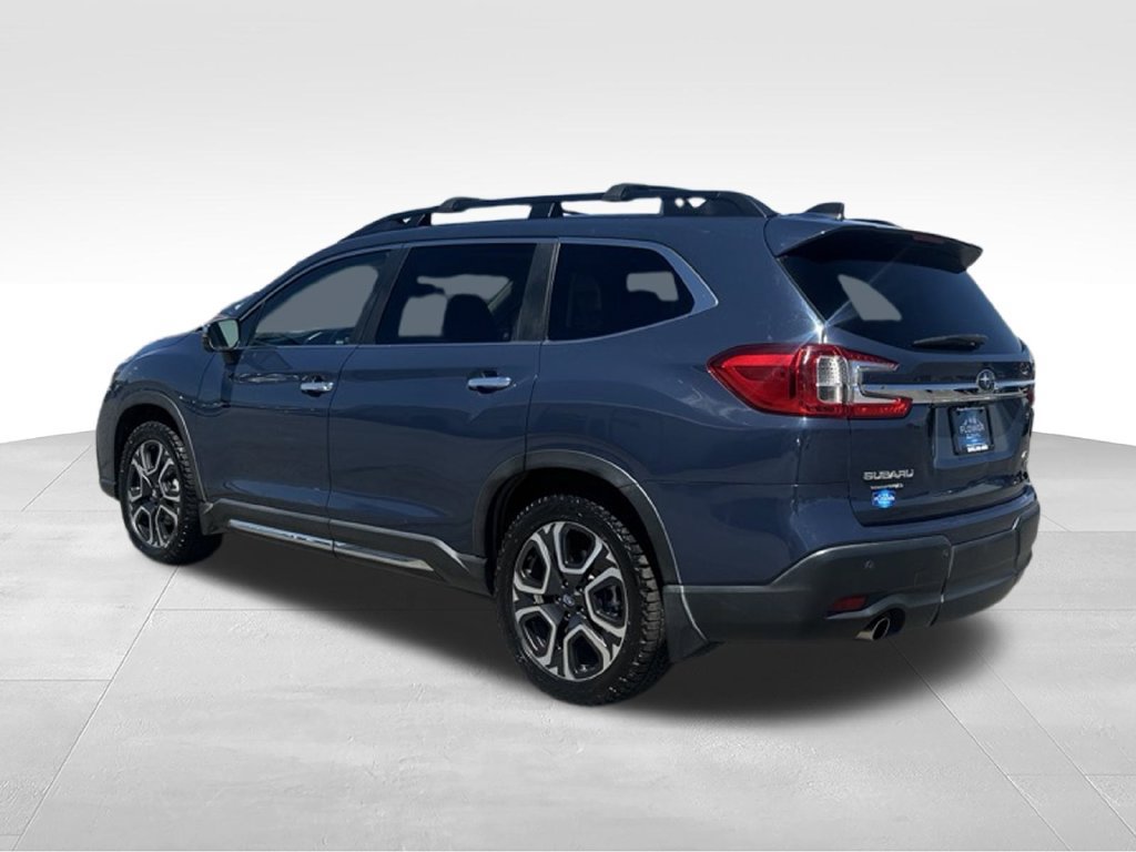 Used 2023 Subaru Ascent Touring AWD/4WD image 5