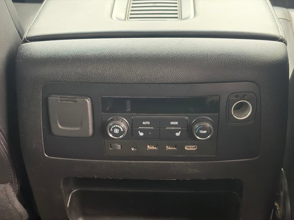 Used 2018 Chevrolet Tahoe Premier AWD/4WD image 13