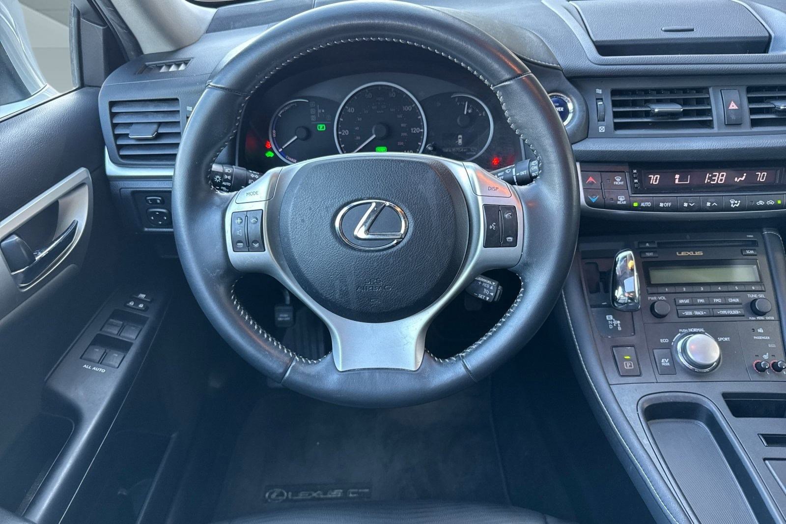 Used 2012 Lexus CT 200h image 26