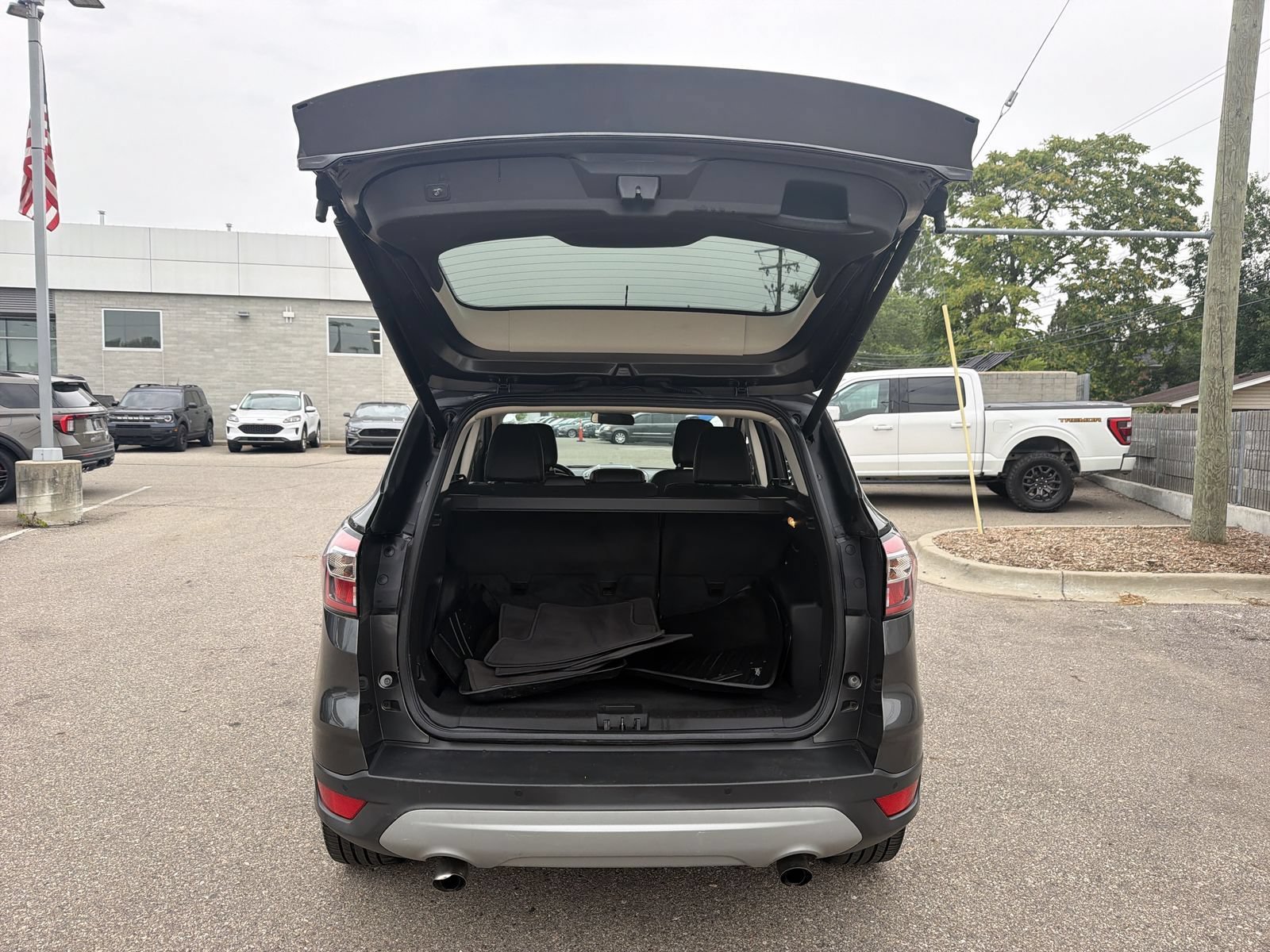 Used 2018 Ford Escape SEL AWD/4WD image 33