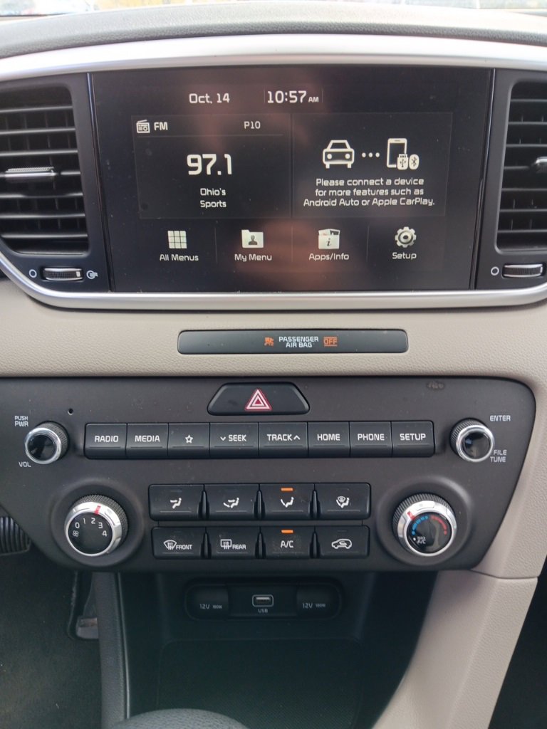 Used 2022 Kia Sportage LX image 10