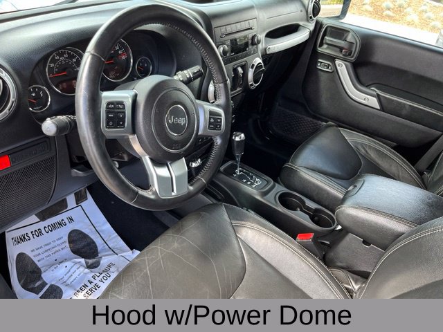 Used 2015 Jeep Wrangler Unlimited Rubicon AWD/4WD image 14