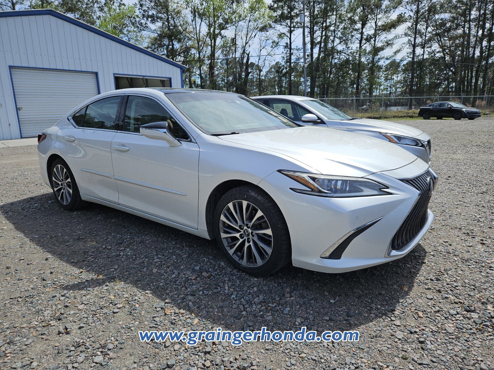 Used 2019 Lexus ES 350 ES 350 Luxury w/ Accessory Package 2 image 4