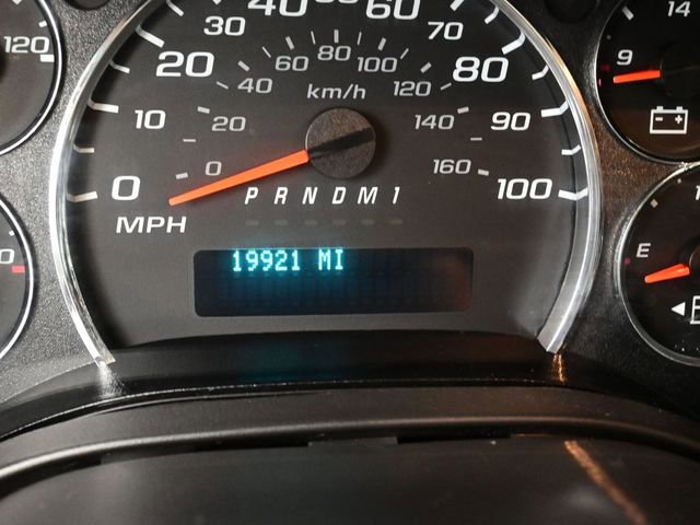 Used 2023 GMC Savana 2500 w/ Driver Convenience Package image 15