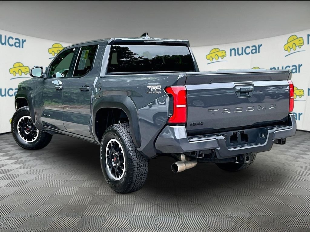Used 2024 Toyota Tacoma TRD Off-Road AWD/4WD image 4