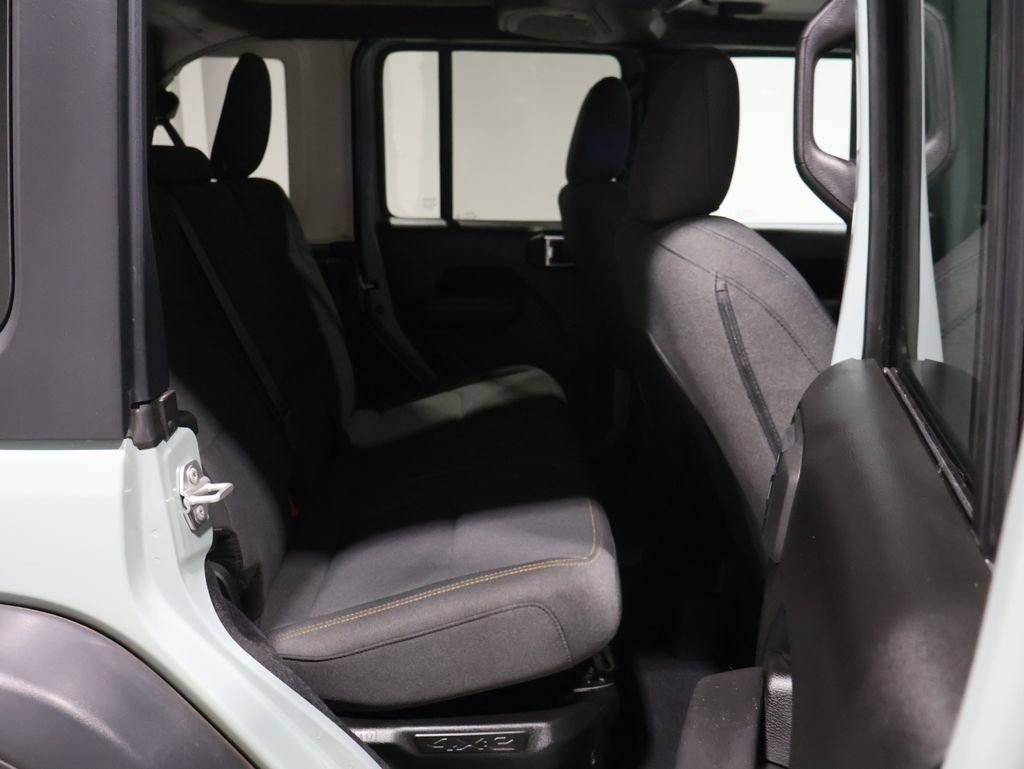 Used 2024 Jeep Wrangler Unlimited w/ Convenience Group image 21