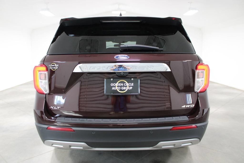 Used 2023 Ford Explorer XLT w/ Equipment Group 202A AWD/4WD image 8