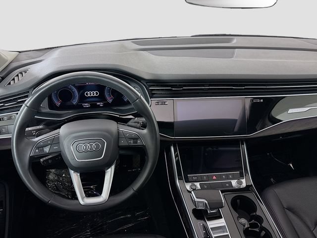 Used 2022 Audi Q7 2.0T Premium Plus w/ Premium Plus Package AWD/4WD image 24