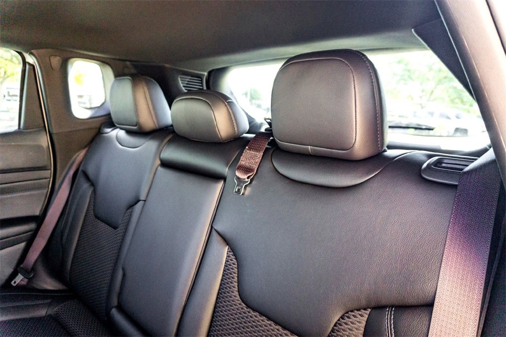 New 2026 Jeep Compass Latitude image 17